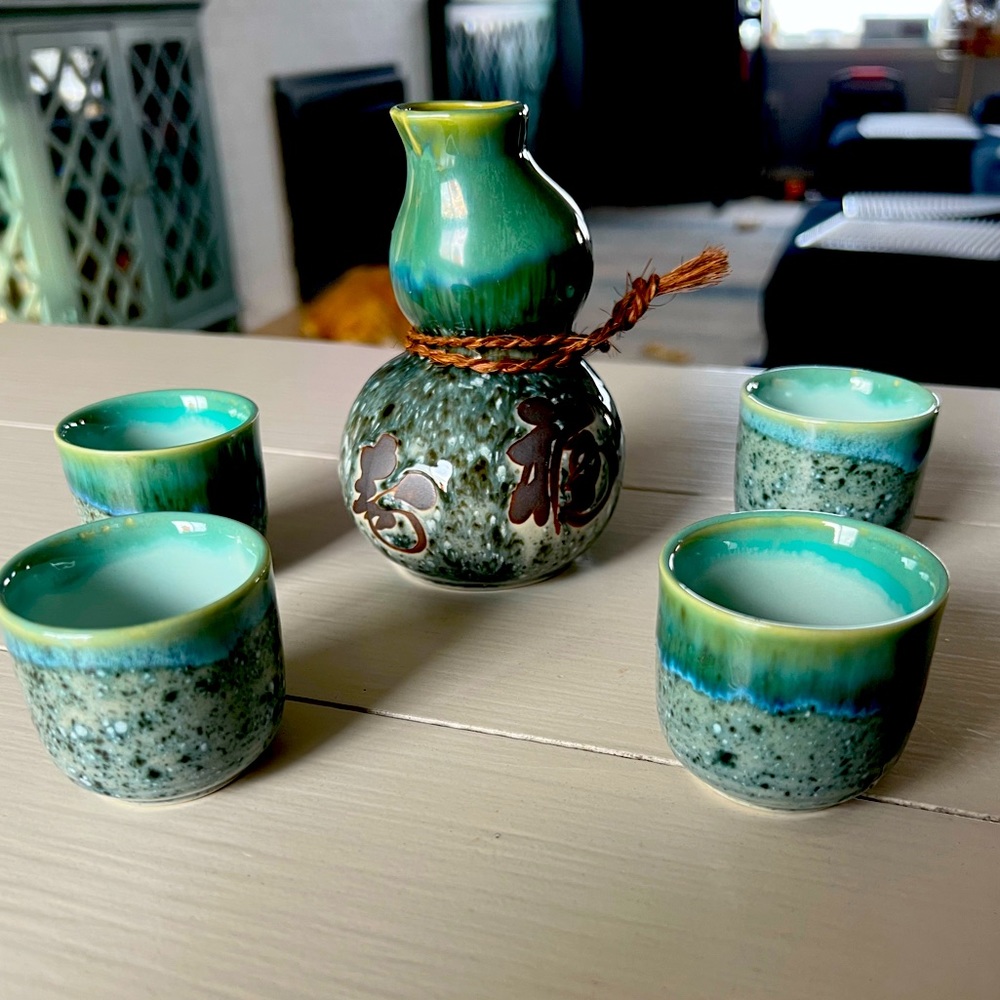 Japanese Stoneware Sake 5 Piece Set - one carafe and 4 cups.
